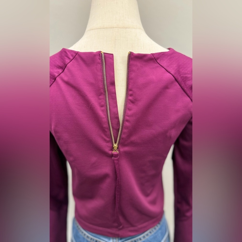 ASICS Purple Long Sleeve Crop Top Athletic Shirt Size S - Picture 7 of 13